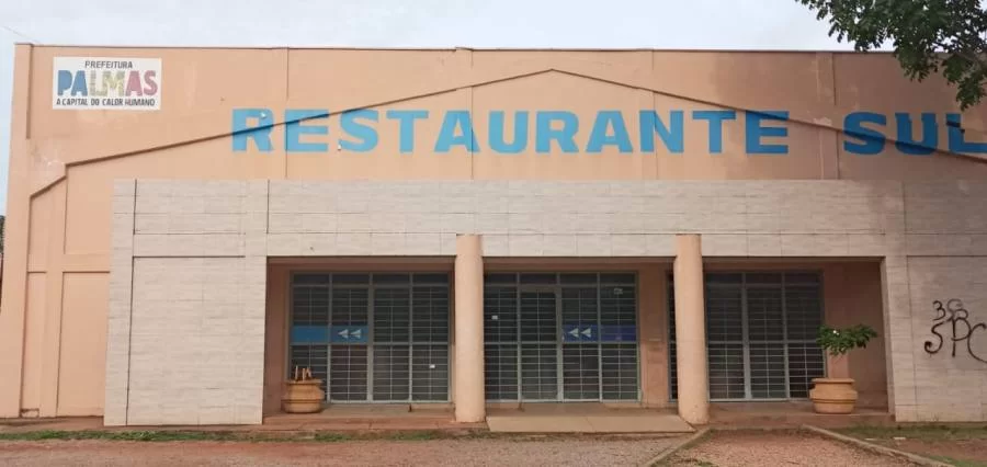 "Não sei onde irei sentar.Irei comer debaixo d'água", diz morador de rua sobre restaurante comunitário ficar fechado por 180 dias