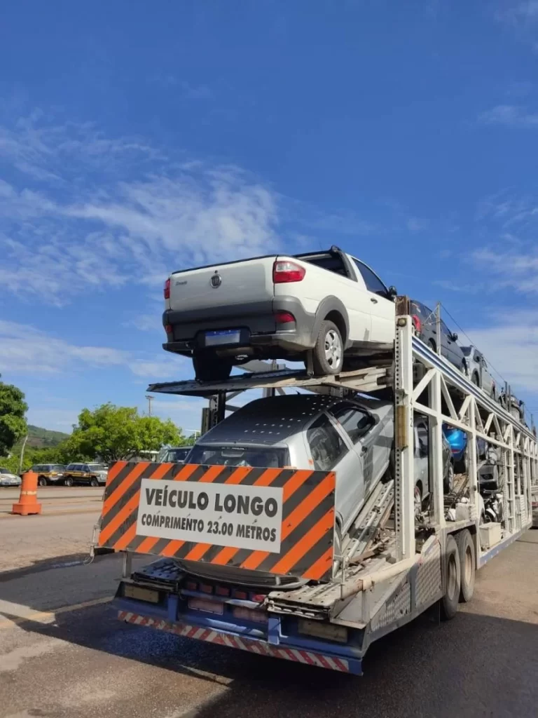 Criminosos escondem substÃ¢ncia mais potente que maconha em caminhão-cegonha; droga foi apreendida em Paraíso