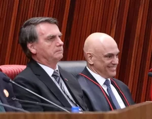 Alexandre de Moraes rejeita manobra do PL, dá multa de R$ 22,9 mi e bloqueia fundo do partido