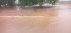 Alagamento: Palmas amanhece debaixo de forte chuva