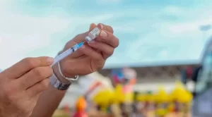 Aumento de casos de Covid-19: novas recomendações para a população em locais fechados ou aglomerações