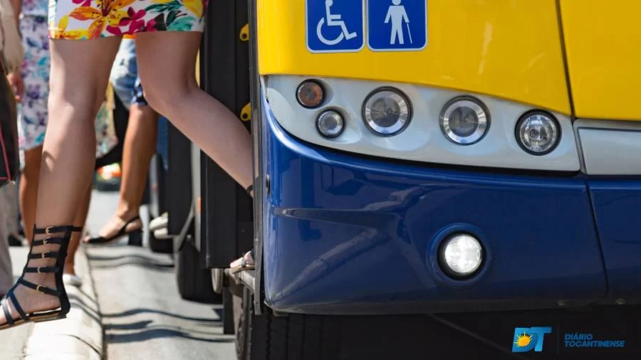 Prefeita anuncia fim da concessão do transporte público da Capital e a ponta como  "questionável" aditivos contratuais da gestão anterior