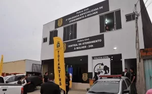 Projeto que prevÃª funcionamento de Delegacias Especializadas da Mulher por 24 horas é aprovado pela CÃ¢mara