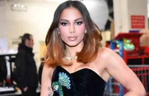 Após viagem ao Japão, Anitta dá entrada em hospital de São Paulo