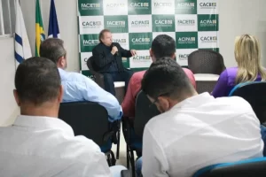 Carlesse fala com empresÃÂ¡rios da Capital sobre manter o equilÃÂ­brio do Estado