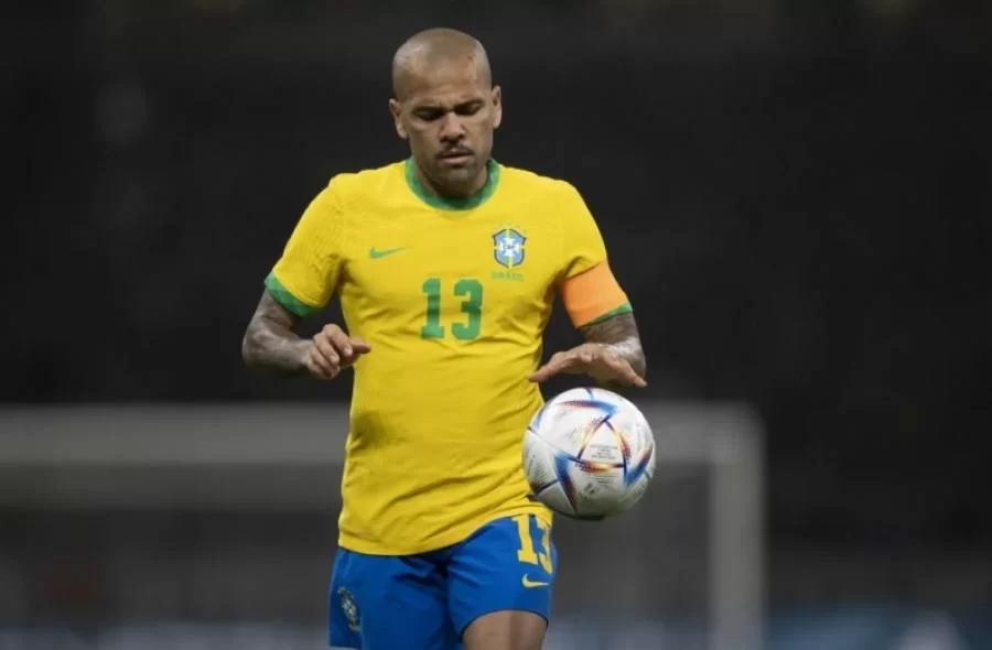 Daniel Alves se tornará o brasileiro mais velho a jogar uma Copa do Mundo