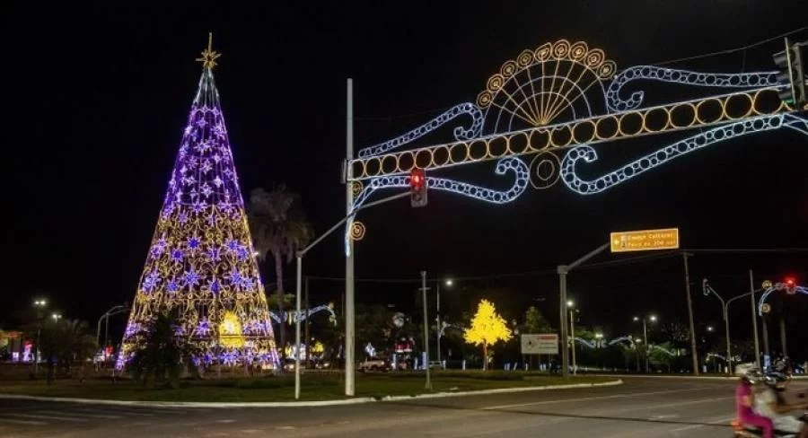 Confira detalhes da decoração e a programação de Natal na capital