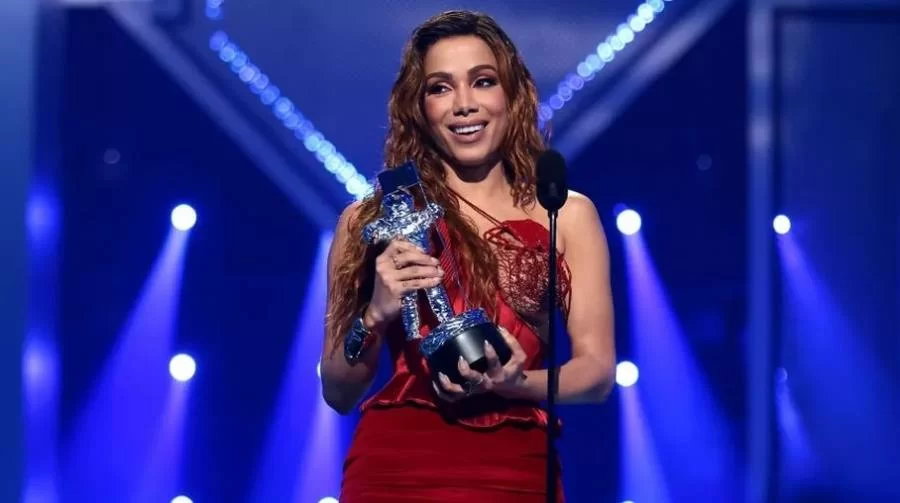 Anitta revela infecção por vírus que pode estar associado Ã  esclerose múltipla; entenda