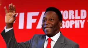 Pelé diz que vai assistir ao jogo do Brasil contra a Coreia do Sul no hospital