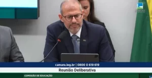 Governo Federal promete desbloquear R$ 2 bilhões do MEC, afirma ministro da Educação, Victor Godoy, durante audiÃªncia pública
