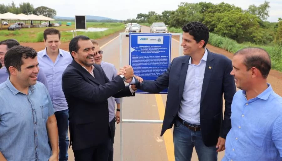 Com presença de Ministro da Infraestrutura, rodovias TO-020 e TO-050 são federalizadas