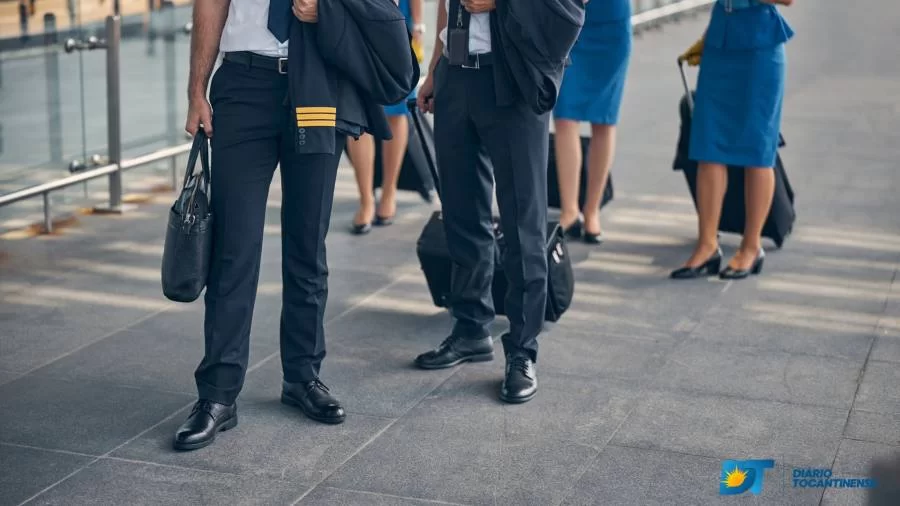 Após pressão de pilotos e comissários de voo, proposta conciliatória é aprovada; entenda