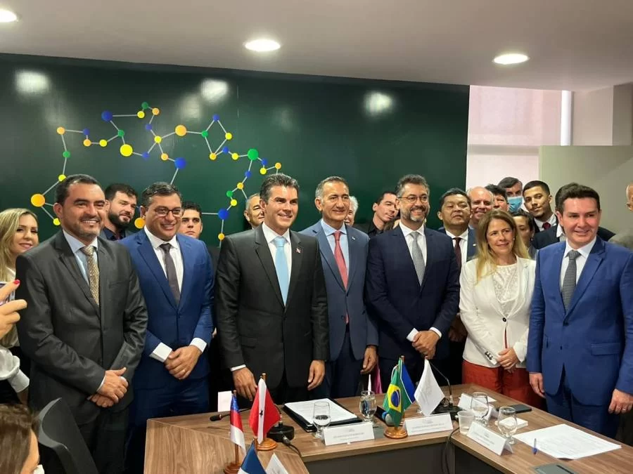 Wanderlei Barbosa participa de cerimônia de troca de comando do Consórcio Amazônia Legal