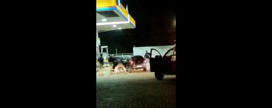 Após vídeo de agressão a homem negro viralizar, PRF emite nota; vídeo