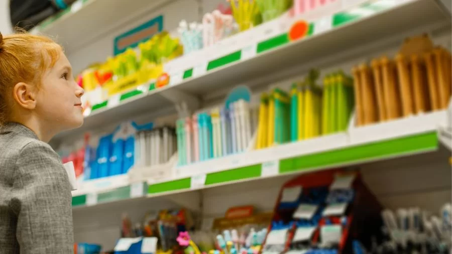 Volta Ã s aulas: dúvidas na hora de fazer a matrícula e comprar material escolar? confira dicas para não ser prejudicado