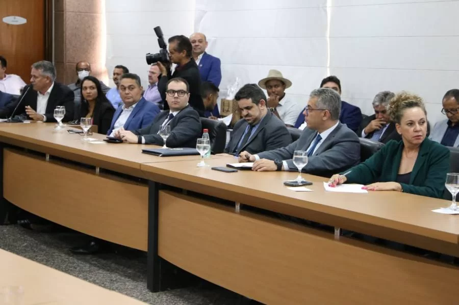 Prefeita Josi Nunes solicita apoio do Governo do Estado em projetos de infraestrutura em Gurupi