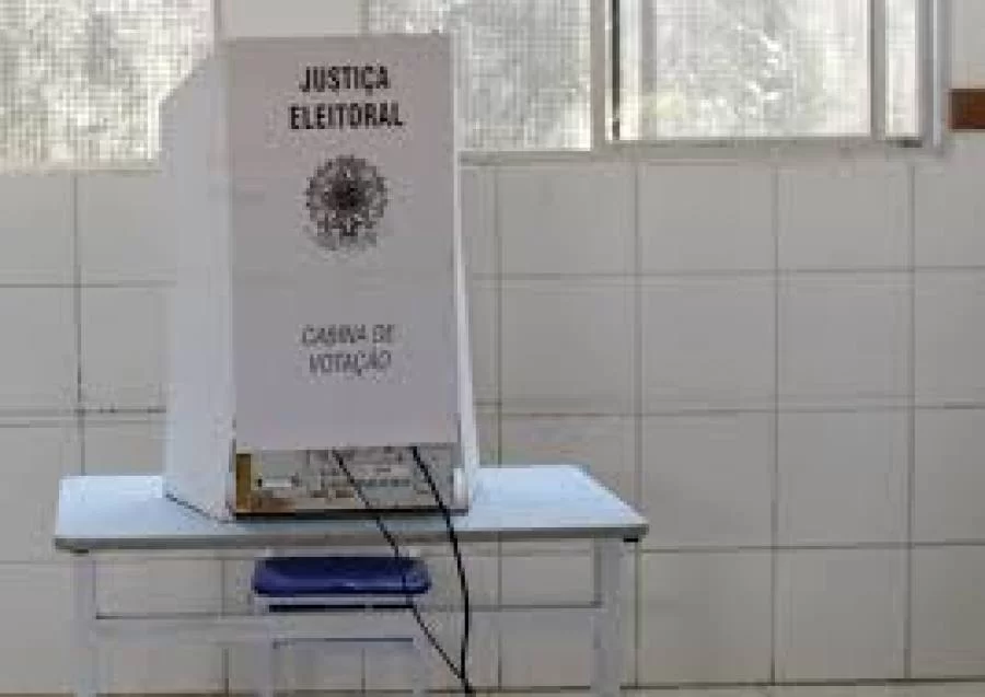 Tudo pronto para as eleiÃÂ§ÃÂµes em Colinas,sugestÃÂ£o de candidatos pelo Whatsapp ÃÂ  partir das 0h deste domingo ÃÂ© crime eleitoral.