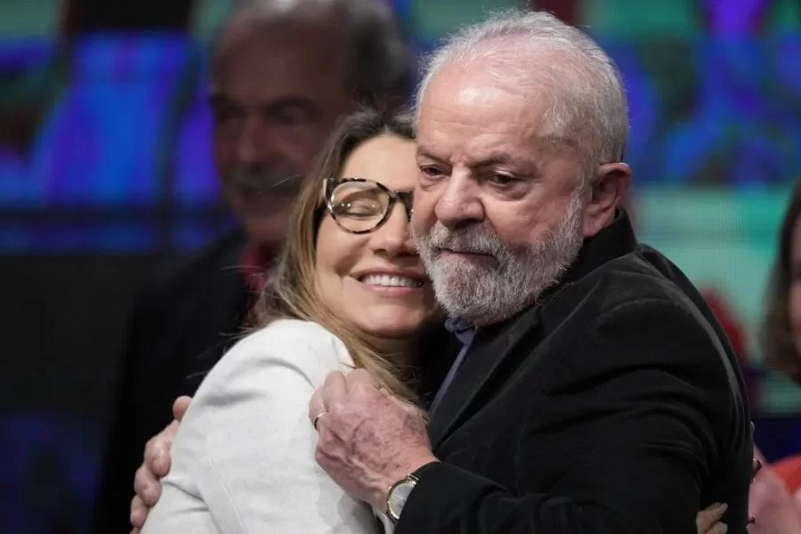 Posse de Lula: após vazar vontade da primeira-dama de vetar jornalistas no evento, Governo coloca em sigilo dados sobre o festão da posse