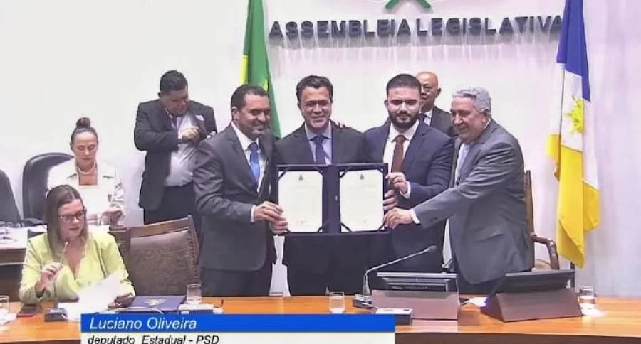 "Gratidão ao povo do Tocantins, em especial a minha região Centro-Oeste", afirma Luciano Oliveira durante discurso de posse como Dep. Estadual