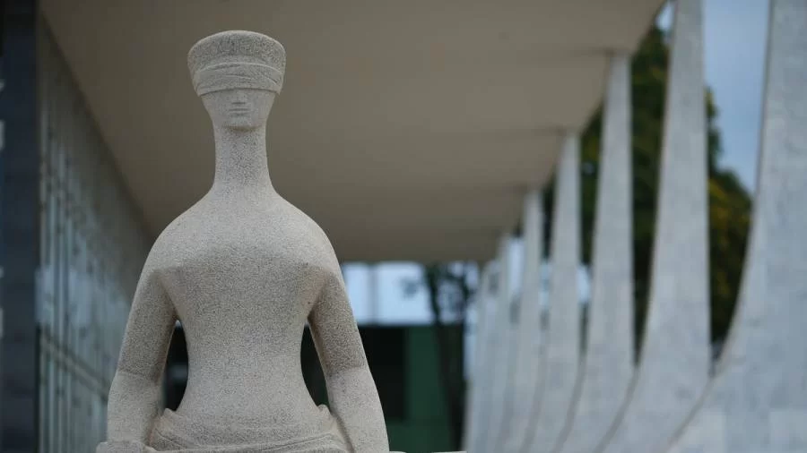 Maioria do STF derruba lei que proibia uso de linguagem neutra nas escolas