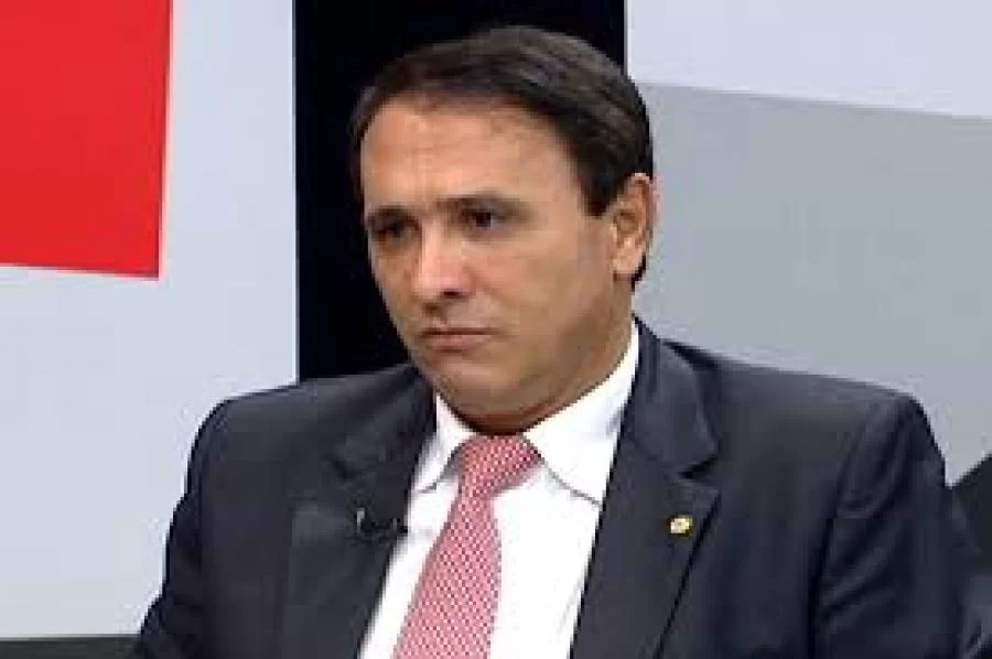 Carlos Gaguim ÃÂ© reeleito e LÃÂ¡zaro Botelho fica fora da CÃÂ¢mara nos prÃÂ³ximos quatro anos