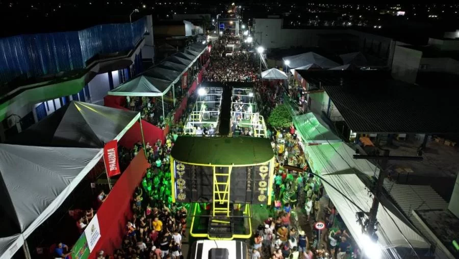 Gurupi folia 2023: Primeira noite reúne multidão com desfile tradicional, trio elétrico e shows de Neto LX e bandas regionais; confira como foi