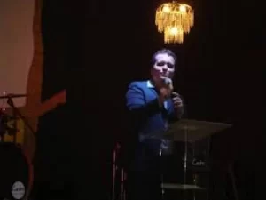 Raphael Melo, renomado autor de livros cristãos, fala com exclusividade sobre seus novos trabalhos