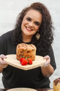Mulher empreendedora: Conheça a história de Cristiane, dona da CrisCake & Delícias em Colinas