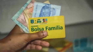 Novo Bolsa Família é pago nesta segunda-feira, 20, juntamente com adicional "Primeira InfÃ¢ncia", no valor de R$150; confira