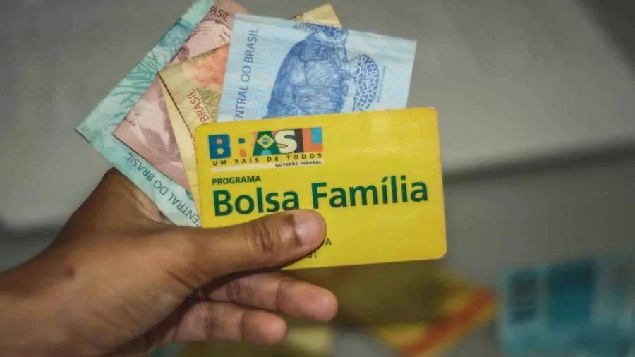 Novo Bolsa Família é pago nesta segunda-feira, 20, juntamente com adicional "Primeira InfÃ¢ncia", no valor de R$150; confira