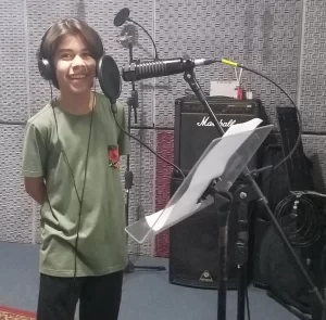 Felipe Lago, ator mirim, comenta início da carreira e desafios