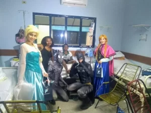 Cores, mÃÂºsica e diversÃÂ£o animaram 50 crianÃÂ§as atendidas pelo Hospital Infantil