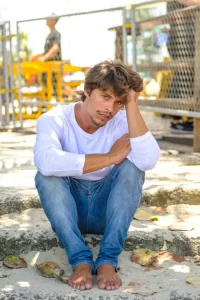 Em exclusiva ao Diário Tocantinense, ator Caio Vegatti conta como superou inseguranças e encontrou sua paixão pelo teatro