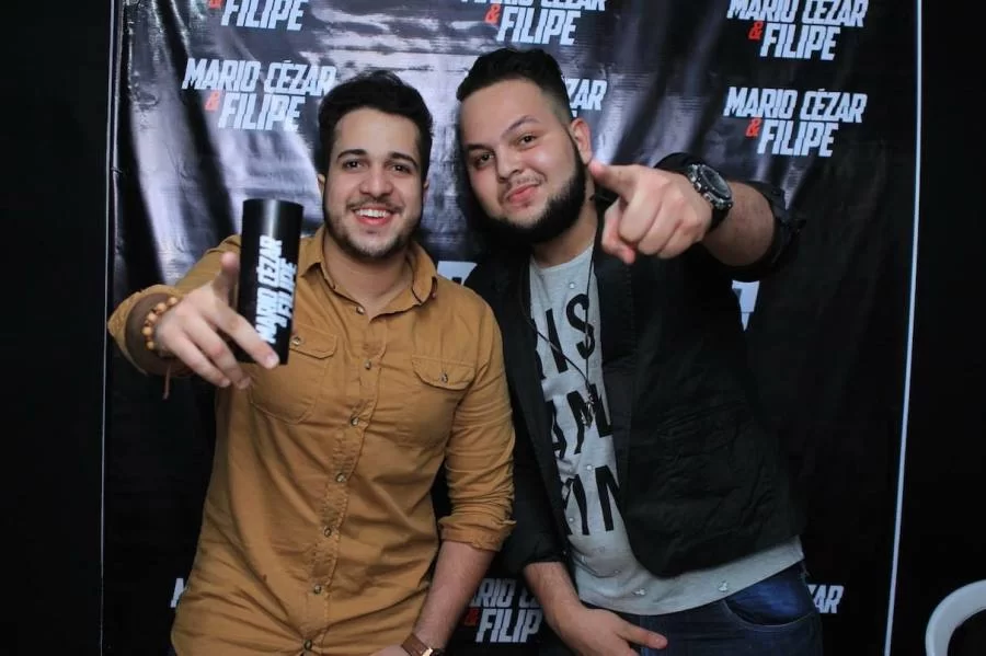 Mario CÃÂ©sar & Felipe se apresentam no BolÃÂ£o Vaquejada em Colinas do Tocantins