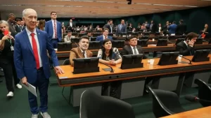 PEC da Anistia (PEC do Perdão), é aprovada pela CCJ da CÃ¢mara; entenda do que se trata