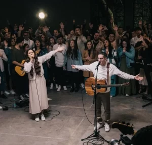 Talento da música gospel, dupla Jefferson e Suellen são confirmados para "Marcha para Jesus" em Palmas