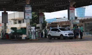 PetrobrÃÂ¡s anuncia desconto de 0,93 % na gasolina, mas valor da gasolina se mantÃÂ©m em alta em Colinas o preÃÂ§o se mantÃªm a R$.4999 o litro