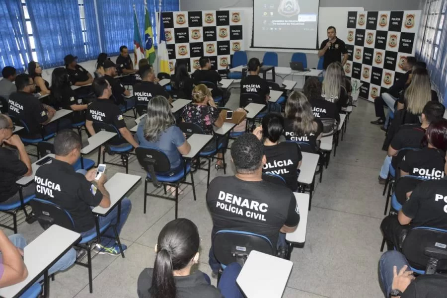 Solenidade abre etapa Palmas da Academia Itinerante da PolÃÂ­cia Civil