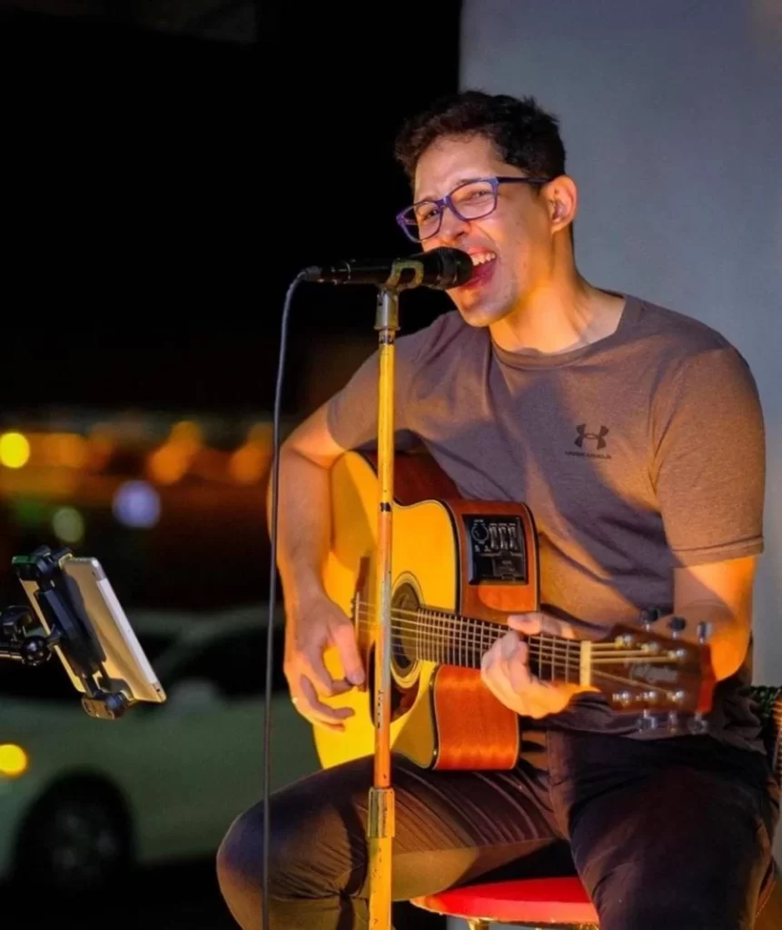 Conheça Nando Ribeiro, cantor e compositor tocantinense que impressiona com ritmos e estilos diferente