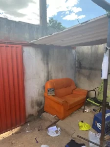 Operação Orange Couch localiza drogas e prende homem por tráfico; criminoso ostentavam armas de fogo e dinheiro na capital