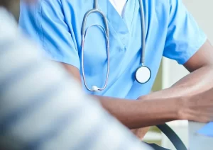 Enfermeiro é indiciado pelos crimes de estupro, importunação e assédio sexual praticados contra ex-funcionárias e pacientes, em Araguaína