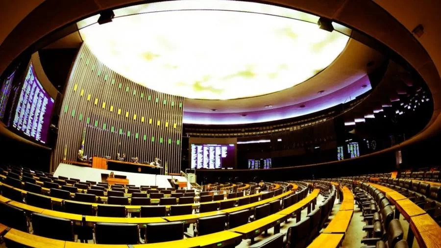 Setor de transporte rodoviário de cargas pede alíquotas reduzidas na reforma tributária