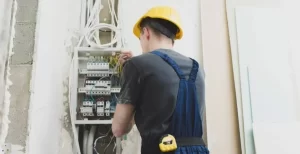 SENAI está com processos seletivos para Instrutores em Gestão, Energia e Automotiva (MOTOS) em quatro cidades do TO