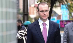 Cristiano Zanin toma posse como ministro do STF; confira como foi