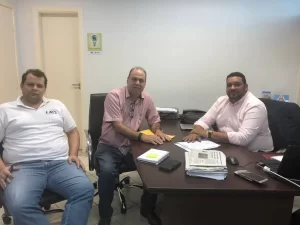 Prefeito Washington Vasconcelos apresenta a ATS reivindicaÃÂ§ÃÂµes por soluÃÂ§ÃÂ£o para o fornecimento de ÃÂ¡gua em FÃÂ¡tima