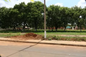 PraÃÂ§as de alguns  bairros de  Colinas sÃÂ£o esquecidas pela administraÃÂ§ÃÂ£o da cidade