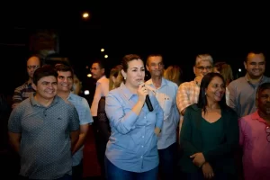 Avenida Ipanema recebe luzes de LED e prefeita assina ordem de serviÃÂ§o para modernizaÃÂ§ÃÂ£o da iluminaÃÂ§ÃÂ£o da Avenida Tocantins