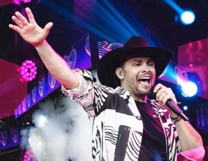 Mano Walter abre 3Âº dia do Festival Gastronômico de Taquaruçu