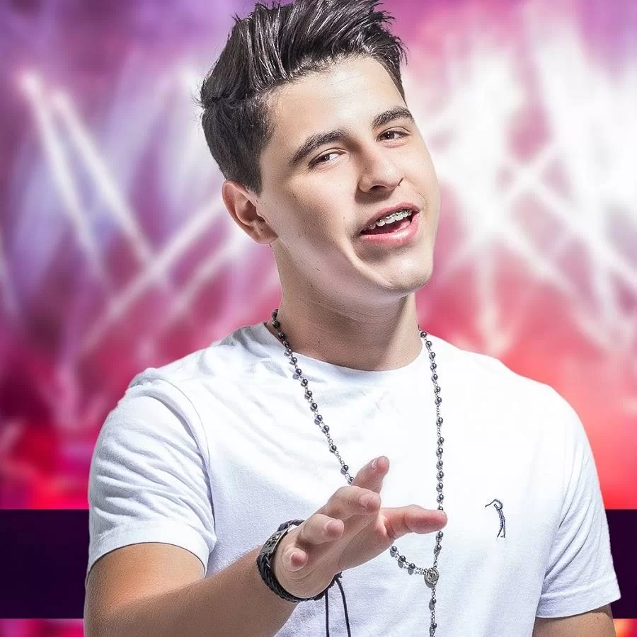 Lucas Matheus se destaca com sua mÃÂºsica e seus clipes no estado.