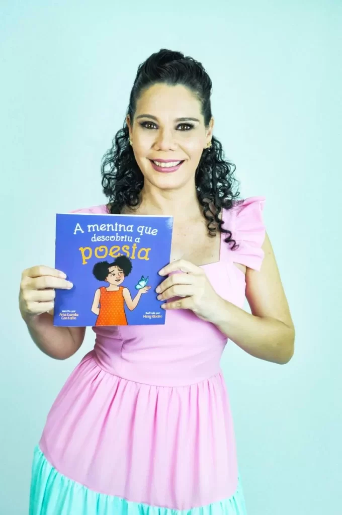 Atriz e contadora de história utiliza o universo lúdico da literatura para levar reflexão sobre autismo em escolas de Palmas